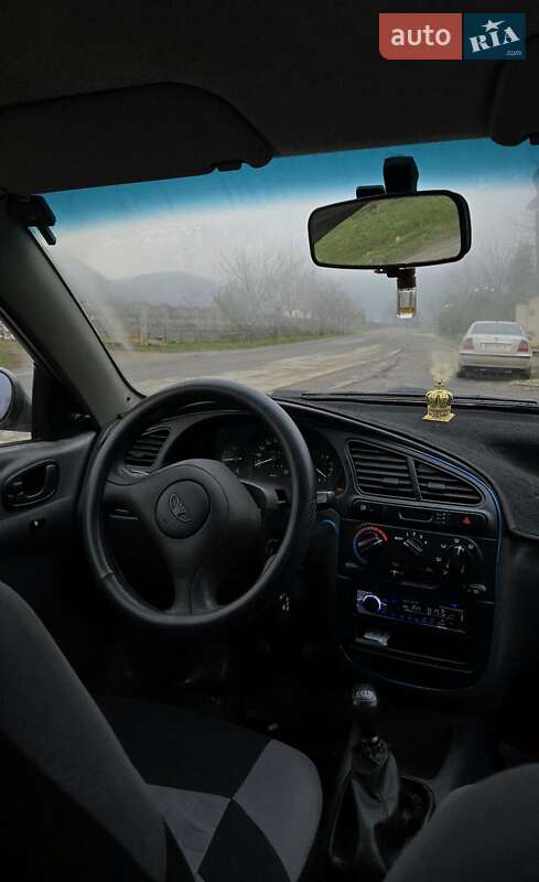 Седан Daewoo Sens 2005 в Иршаве