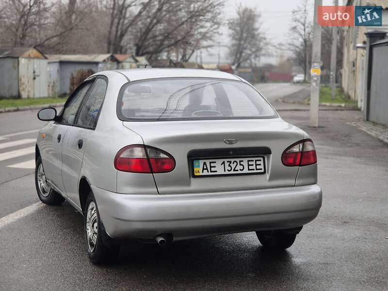 Седан Daewoo Sens 2004 в Днепре