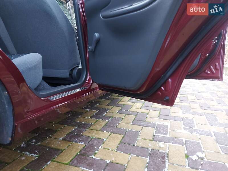 Седан Daewoo Sens 2009 в Запоріжжі