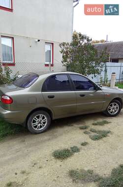 Седан Daewoo Sens 2004 в Кременце