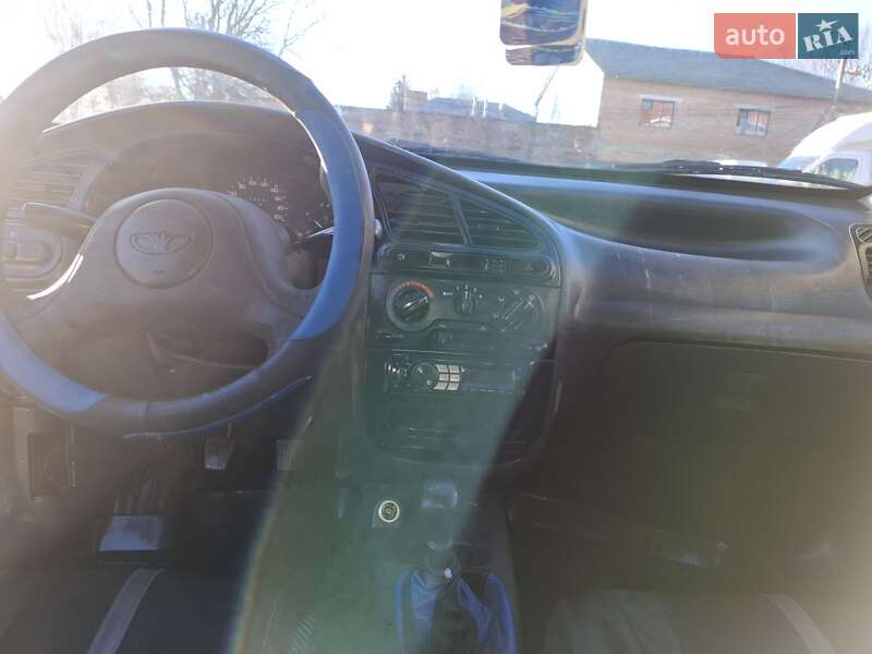 Седан Daewoo Sens 2004 в Немирове