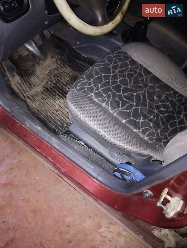 Седан Daewoo Sens 2003 в Полтаві