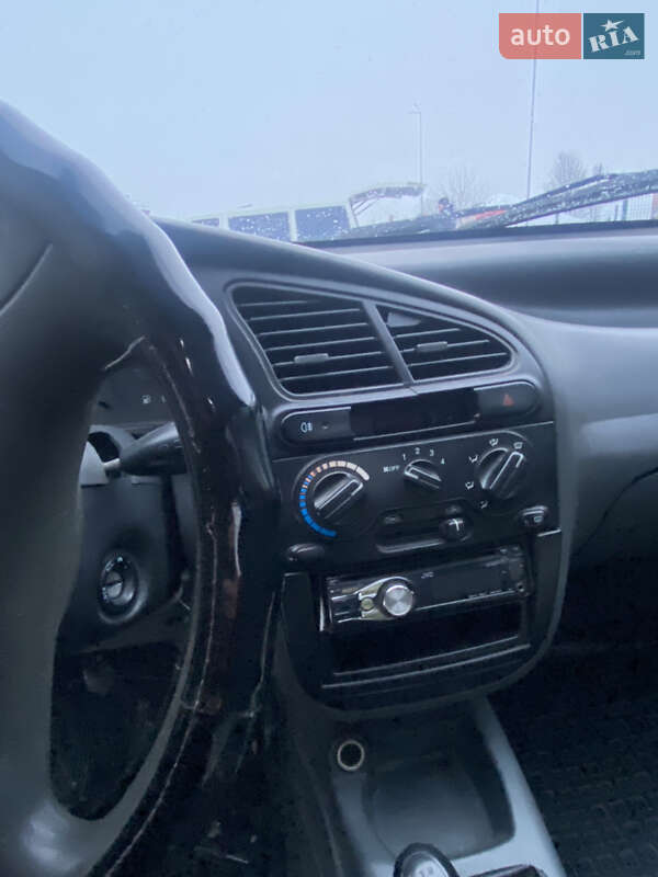 Седан Daewoo Sens 2005 в Житомире