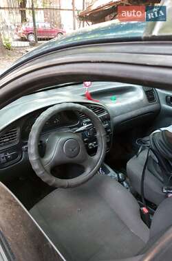 Седан Daewoo Sens 2004 в Львові