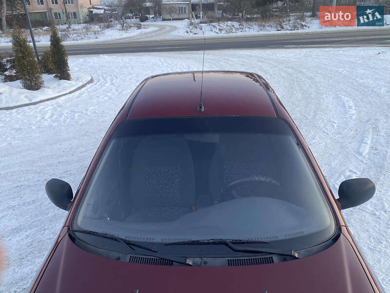 Седан Daewoo Sens 2011 в Ямполе