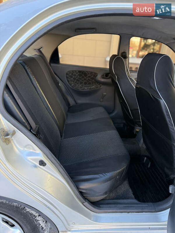 Седан Daewoo Sens 2003 в Запорожье