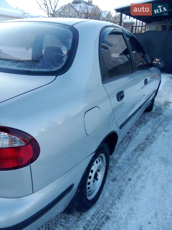 Седан Daewoo Sens 2005 в Вараше