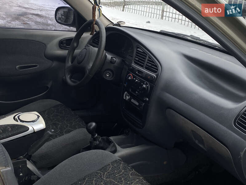 Седан Daewoo Sens 2004 в Кременчуге