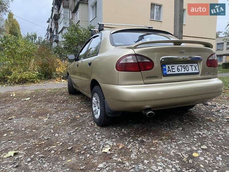 Седан Daewoo Sens 2003 в Днепре