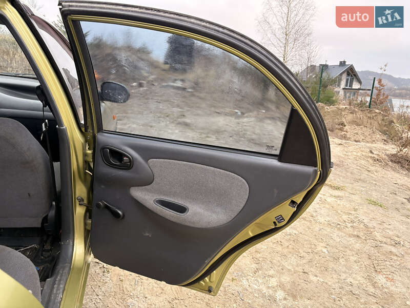 Седан Daewoo Sens 2006 в Львове