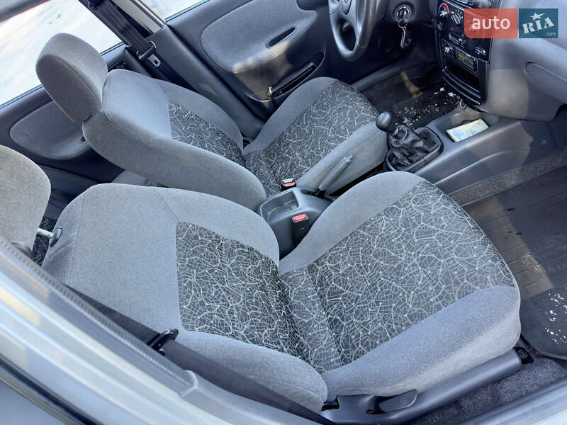 Седан Daewoo Sens 2004 в Могилев-Подольске