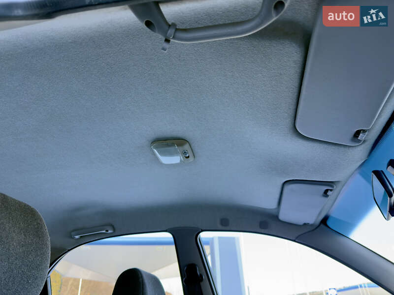 Седан Daewoo Sens 2004 в Могилев-Подольске