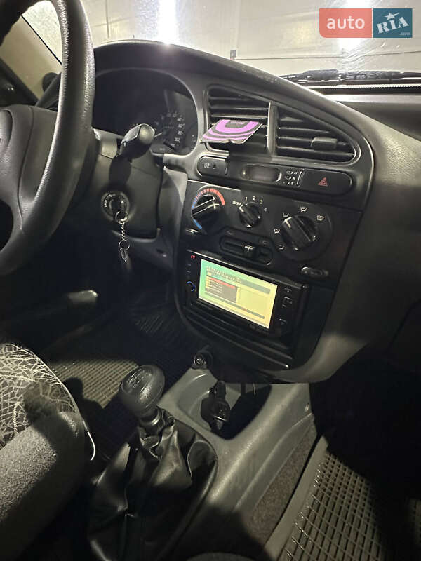 Седан Daewoo Sens 2006 в Киеве