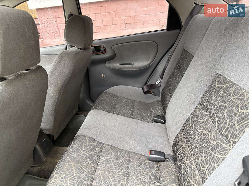 Седан Daewoo Sens 2005 в Дрогобичі