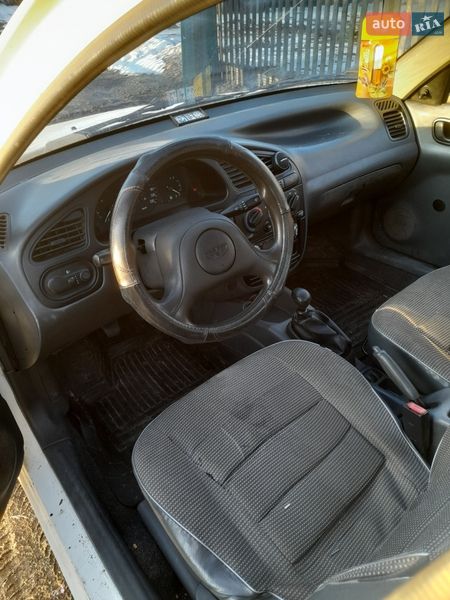 Седан Daewoo Sens 2005 в Смеле