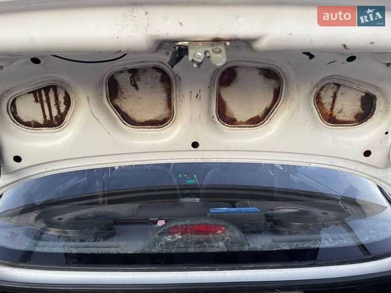 Седан Daewoo Sens 2004 в Новгородці