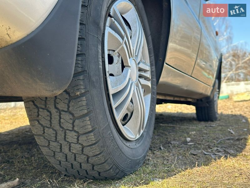 Седан Daewoo Sens 2003 в Днепре