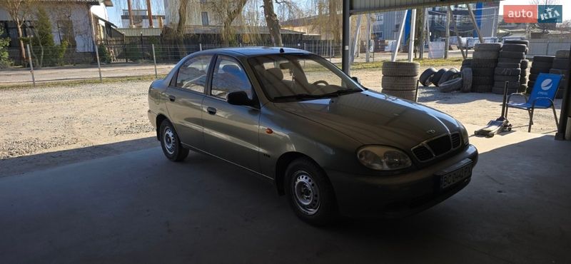 Седан Daewoo Sens 2004 в Львове