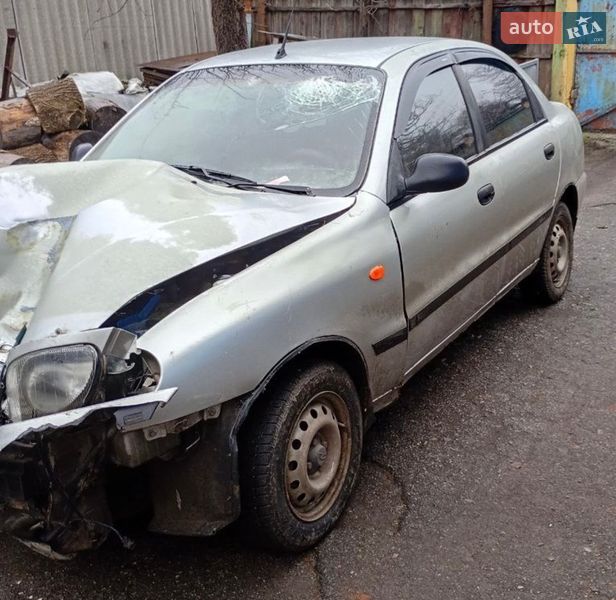 Седан Daewoo Sens 2005 в Путивлі