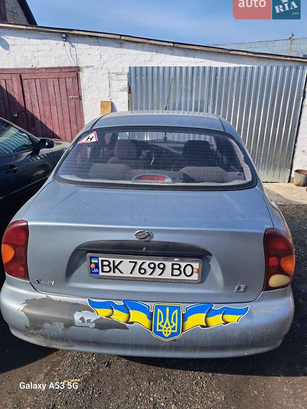 Седан Daewoo Sens 2015 в Рівному