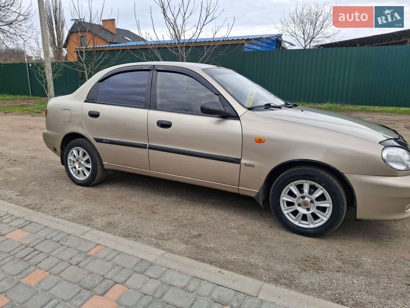 Седан Daewoo Sens 2004 в Кропивницькому