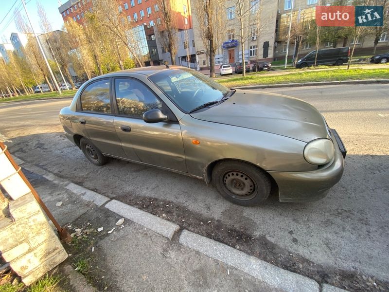 Седан Daewoo Sens 2003 в Киеве