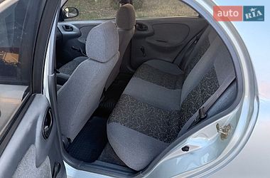 Седан Daewoo Sens 2005 в Вараше