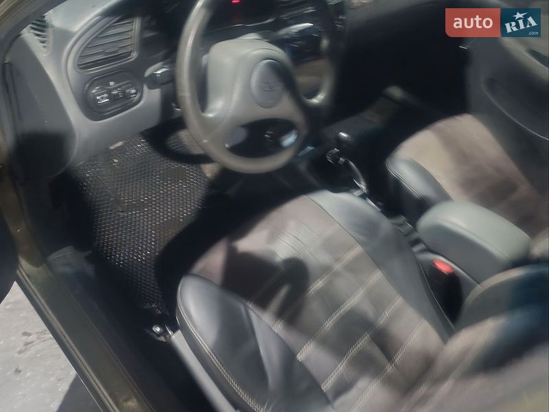 Седан Daewoo Sens 2004 в Каневе