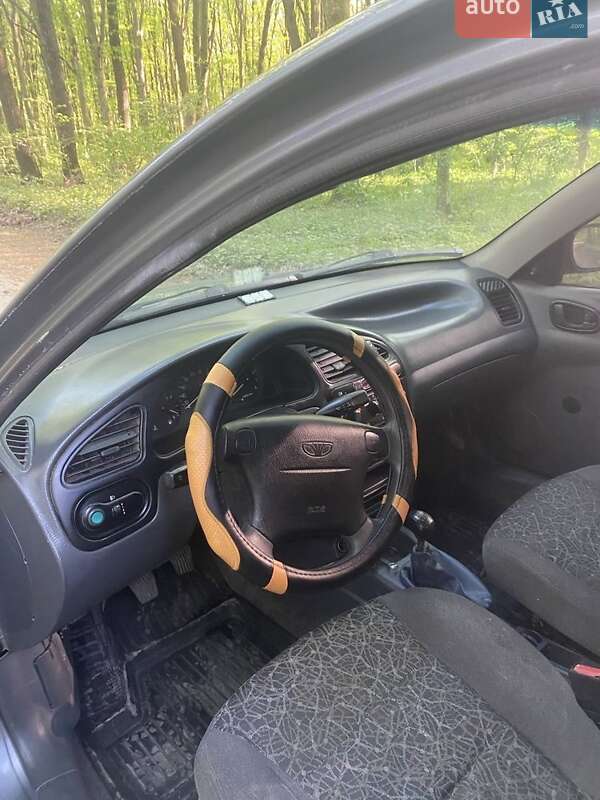 Седан Daewoo Sens 2009 в Староконстантинове