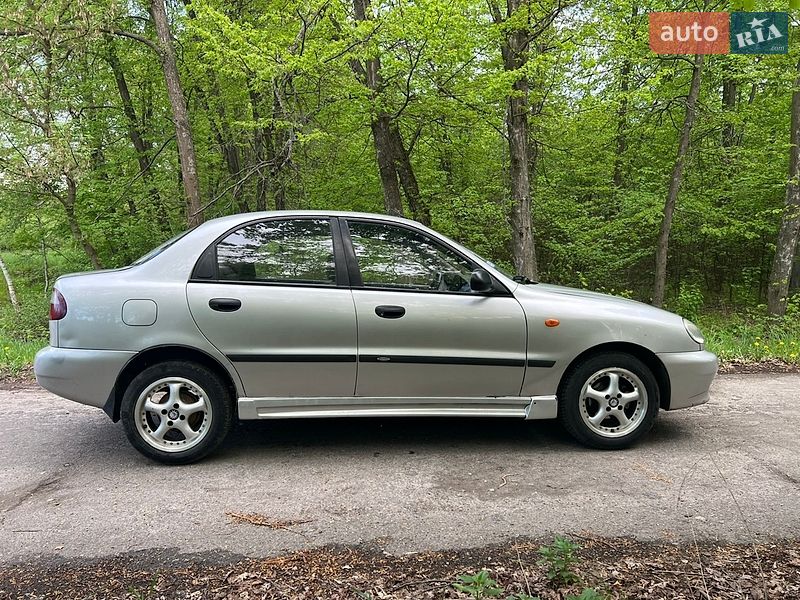 Седан Daewoo Sens 2003 в Ромнах