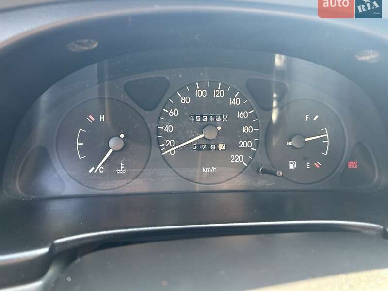 Седан Daewoo Sens 2004 в Лозовій