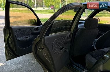 Седан Daewoo Sens 2004 в Запоріжжі