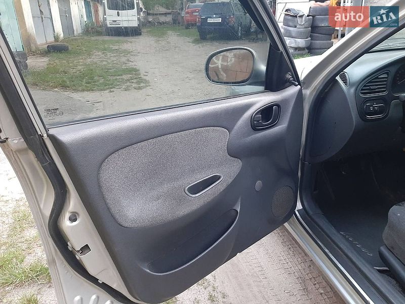 Седан Daewoo Sens 2007 в Озерному