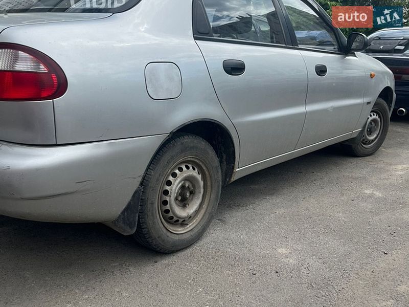 Седан Daewoo Sens 2002 в Львові