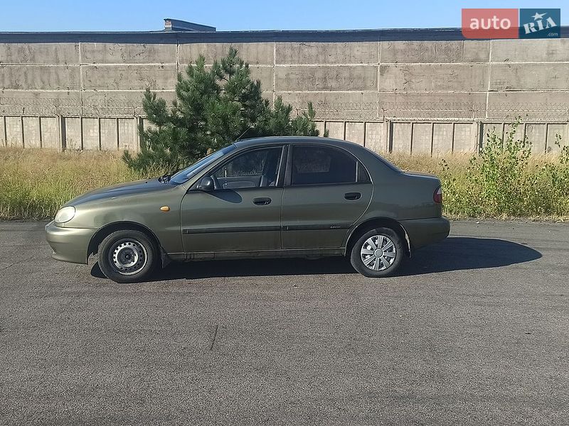 Седан Daewoo Sens 2004 в Горишних Плавнях