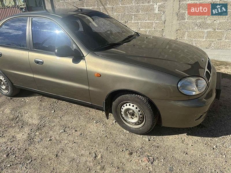 Седан Daewoo Sens 2004 в Золочеве