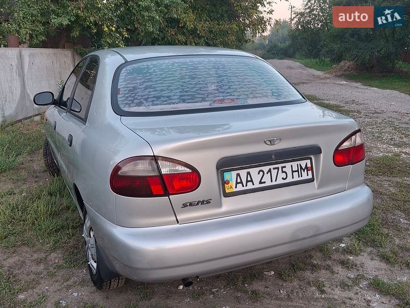 Седан Daewoo Sens 2003 в Носовке