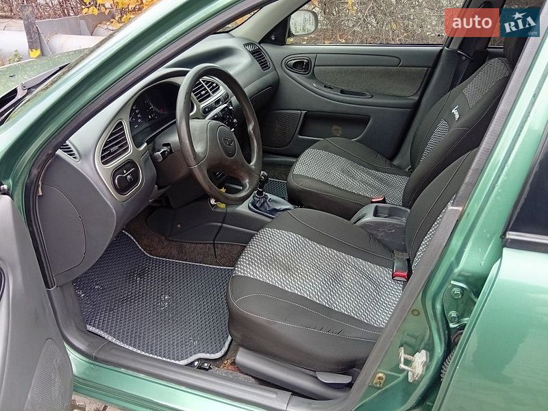 Хэтчбек Daewoo Sens 2011 в Новояворовске