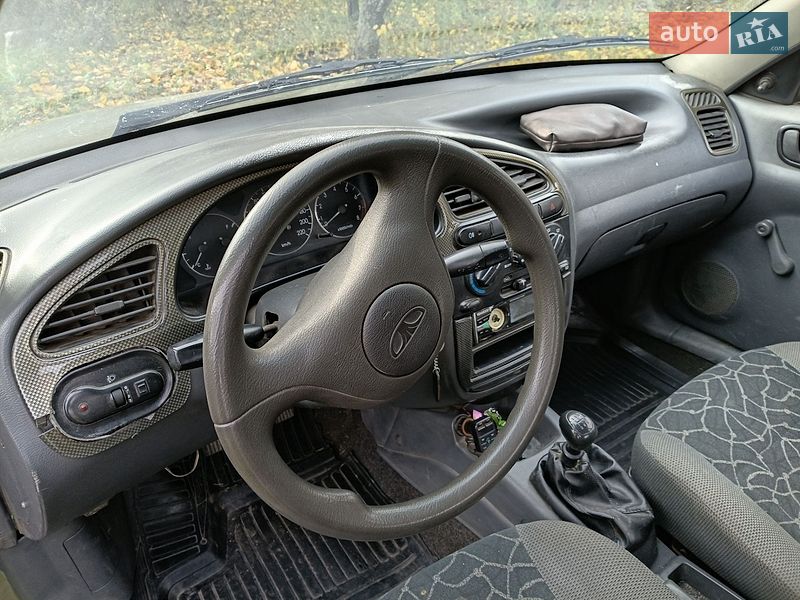 Седан Daewoo Sens 2003 в Смеле