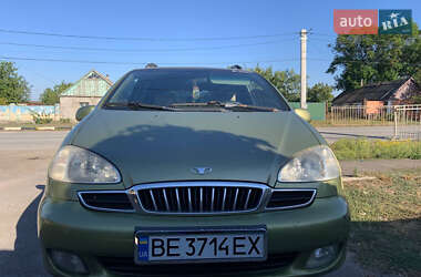 Минивэн Daewoo Tacuma 2002 в 