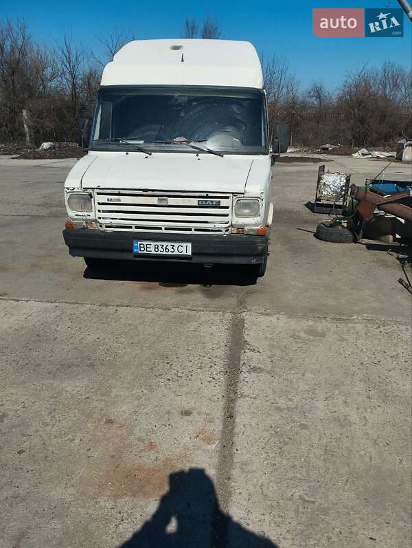 Грузовой фургон DAF 400 груз-пас 1993 в Южноукраинске