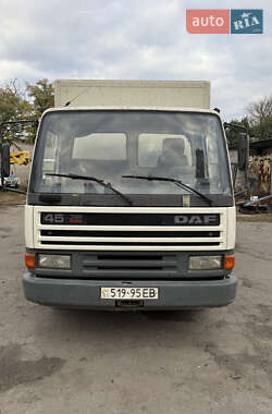 Грузовой фургон DAF 45 1995 в Першотравенске