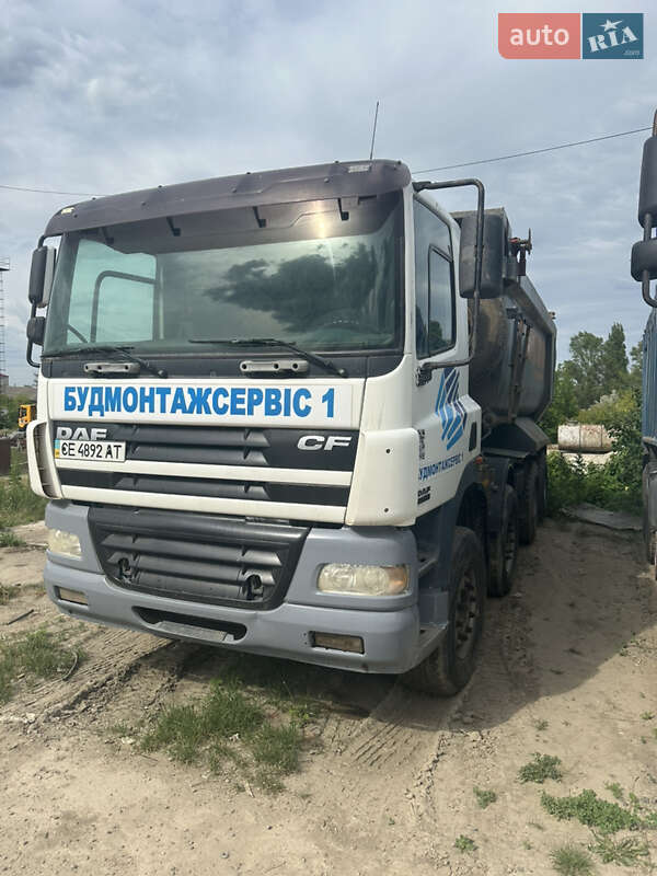 Самосвал DAF 85 2006 в Новоднестровске