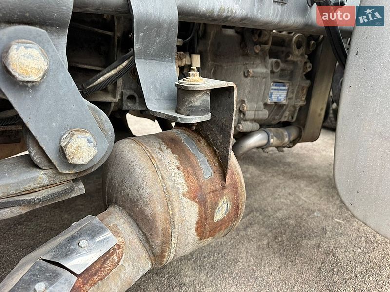 Самосвал DAF 85 2011 в Ровно