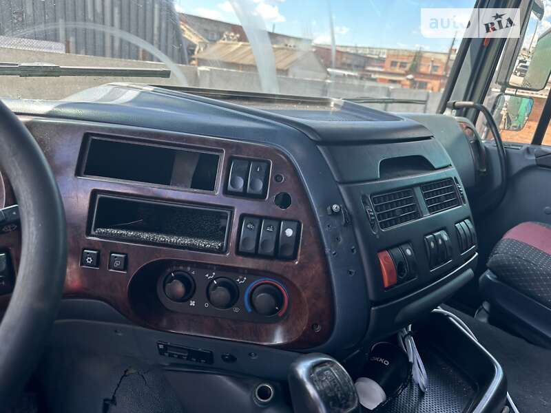 Тентований DAF 95 2000 в Вінниці