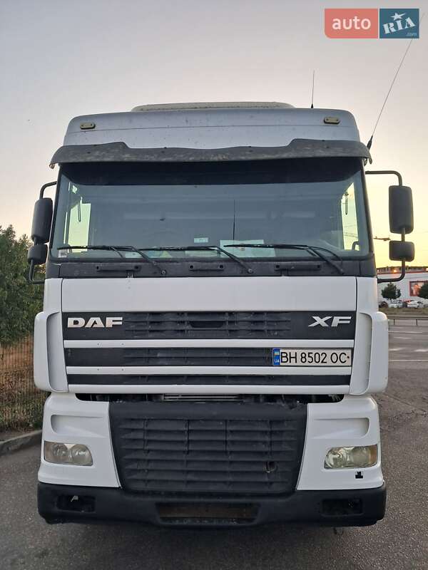 Тягач DAF 95 2004 в Одессе