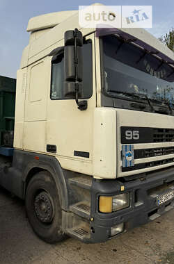 Зерновоз DAF 95 1996 в Николаеве