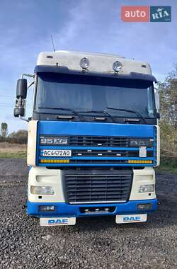 Тентований DAF 95 2002 в Луцьку