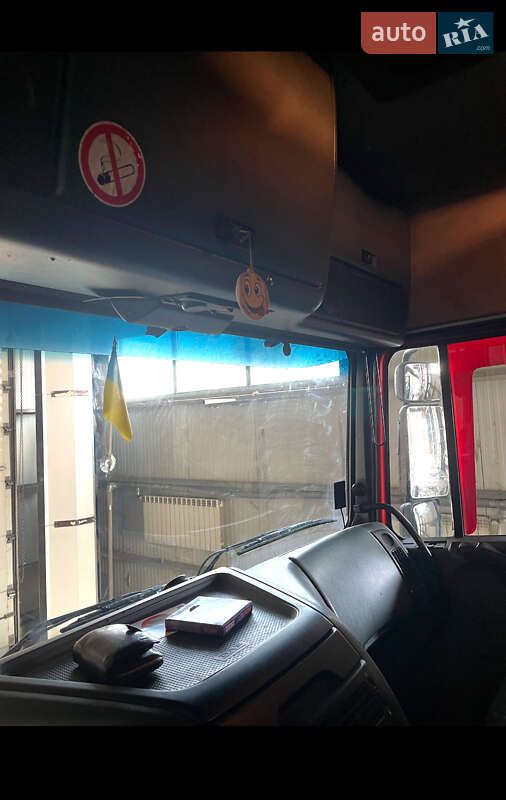 Тягач DAF 95 2004 в Василькове