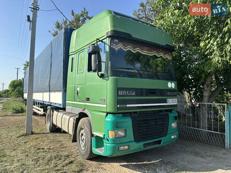 Тентованый DAF 95 2002 в Одессе